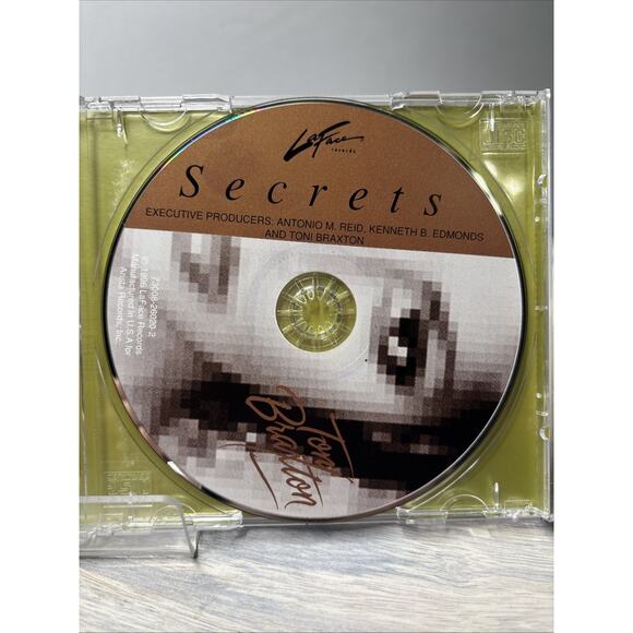 Toni Braxton – Secrets (CD, 1996, LaFace/Arista) - Picture 4 of 5